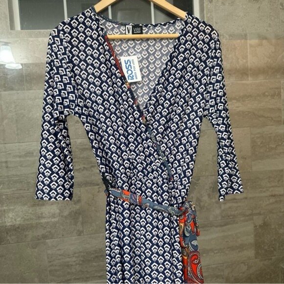 Vibe Sportwear Paisley Wide Leg Jumpsuit Blue Red Size Small NWT - Picture 6 of 13